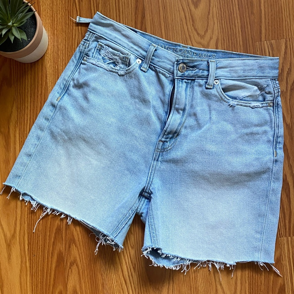 American Eagle Outfitters Denim Light Wash Jean Shorts